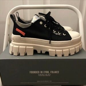 Palladium Boots Revolt Lo TX - Black/Marshmallow